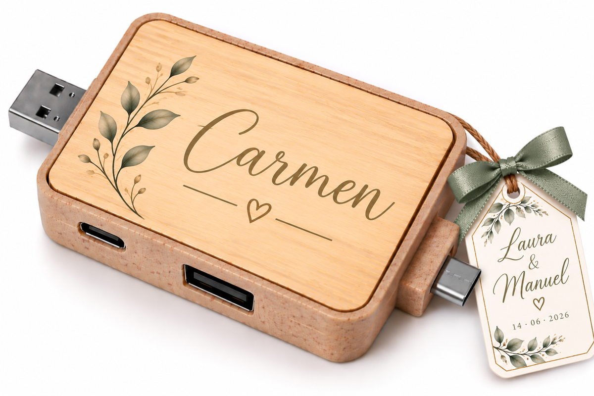 Hub USB de Bambú Personalizado con 4 Conexiones – Detalle de Boda para Invitados